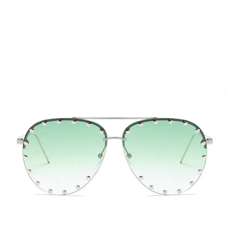 Chic Gradient Green Sunglasses